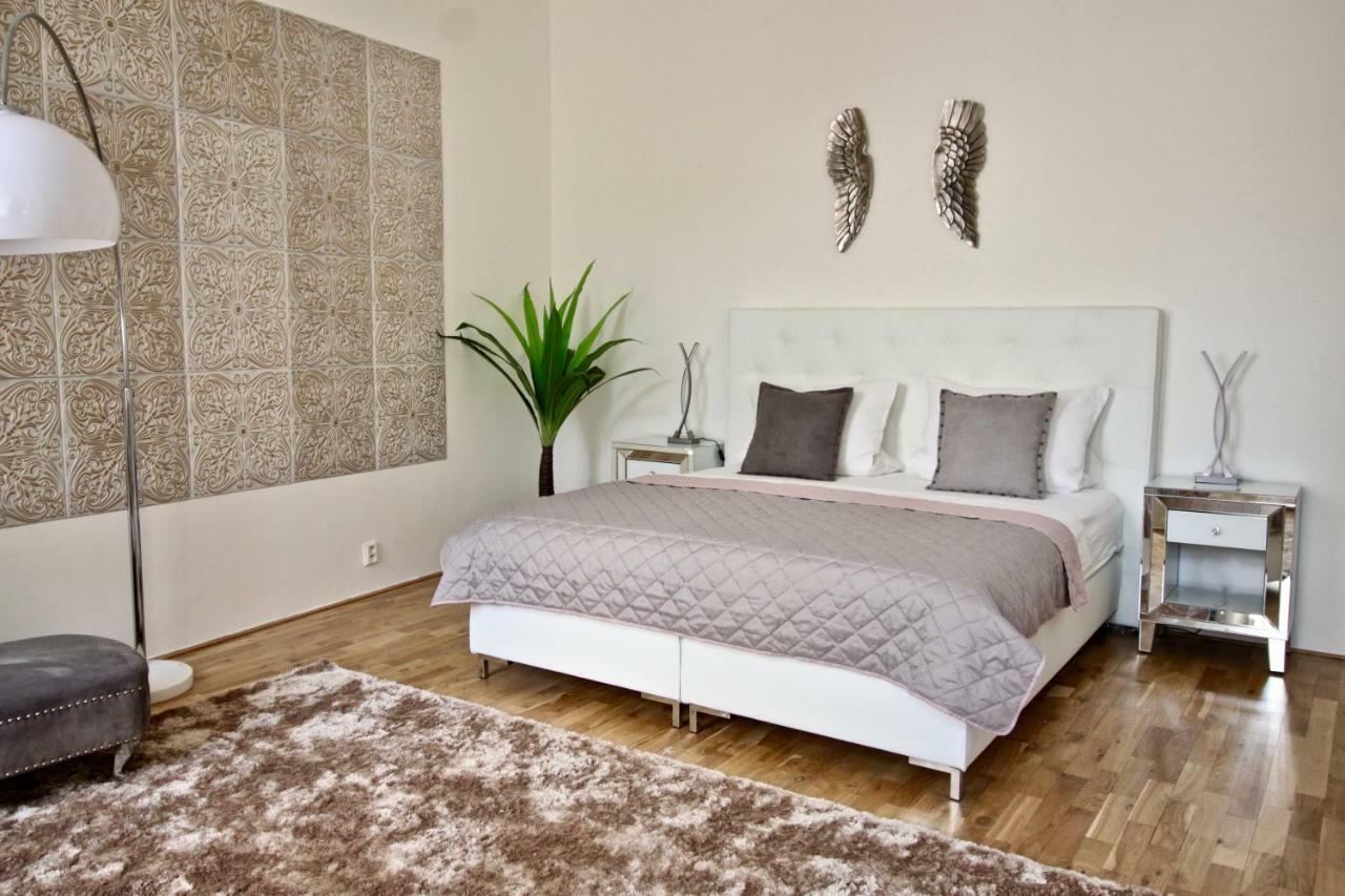 New Design & Style Apartment Old Town Xxl Prag Dış mekan fotoğraf