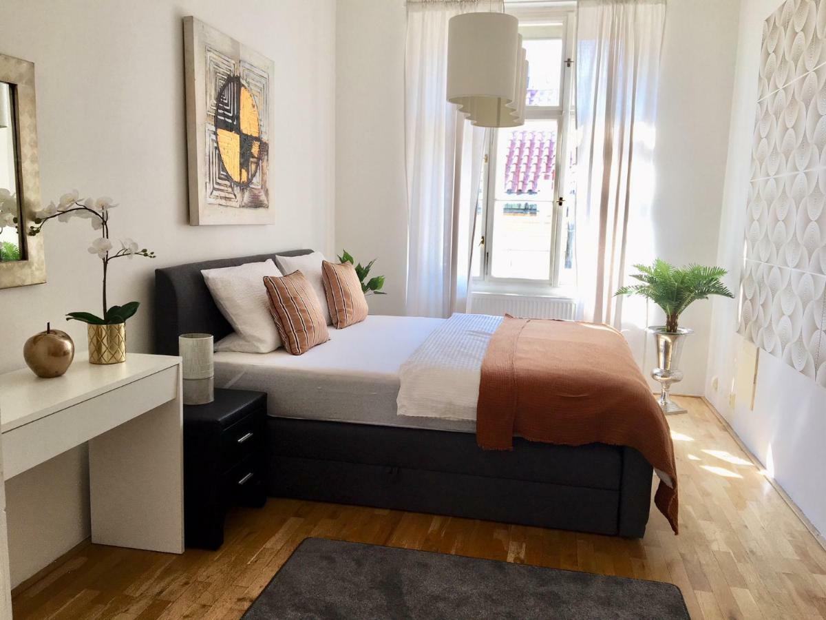 New Design & Style Apartment Old Town Xxl Prag Dış mekan fotoğraf
